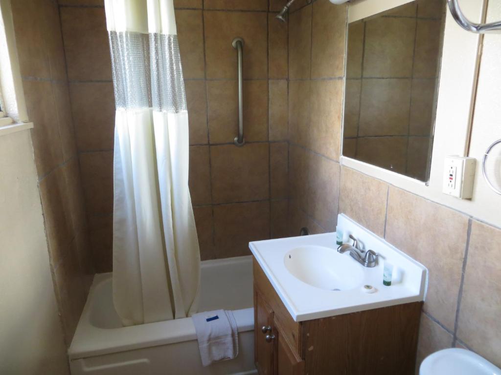 Room image 1
