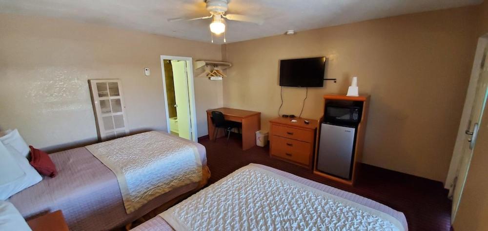 Room image 3